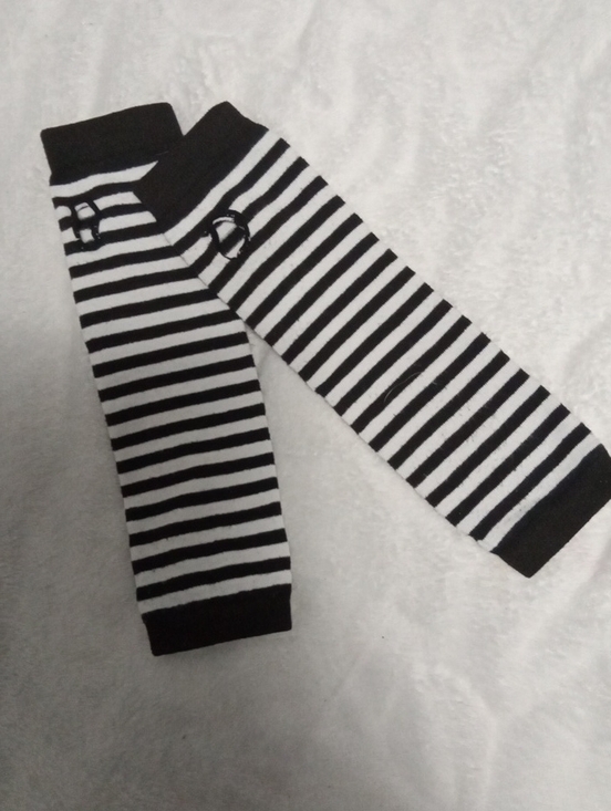Accessories - 5/$20**Black And White Striped Hand/Arm Warmer